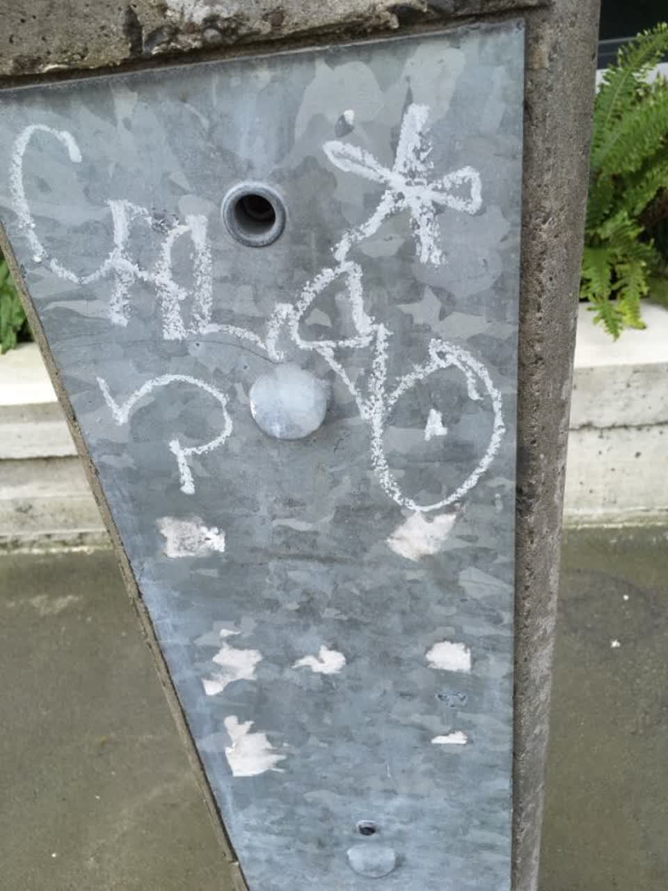The photograph attached to this graffiti report