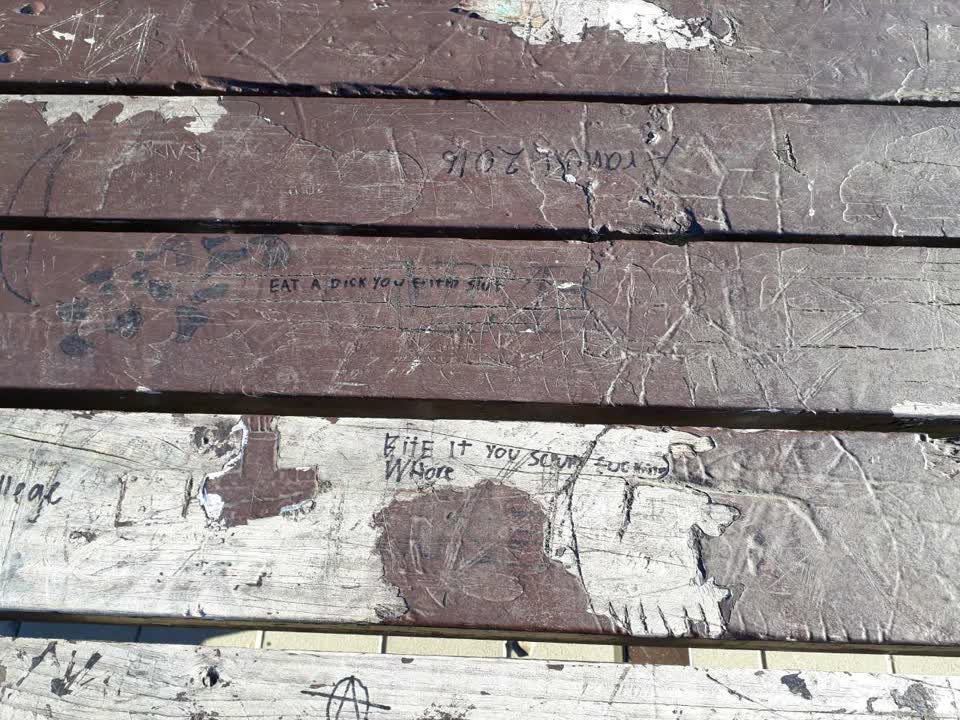 The photograph attached to this graffiti report
