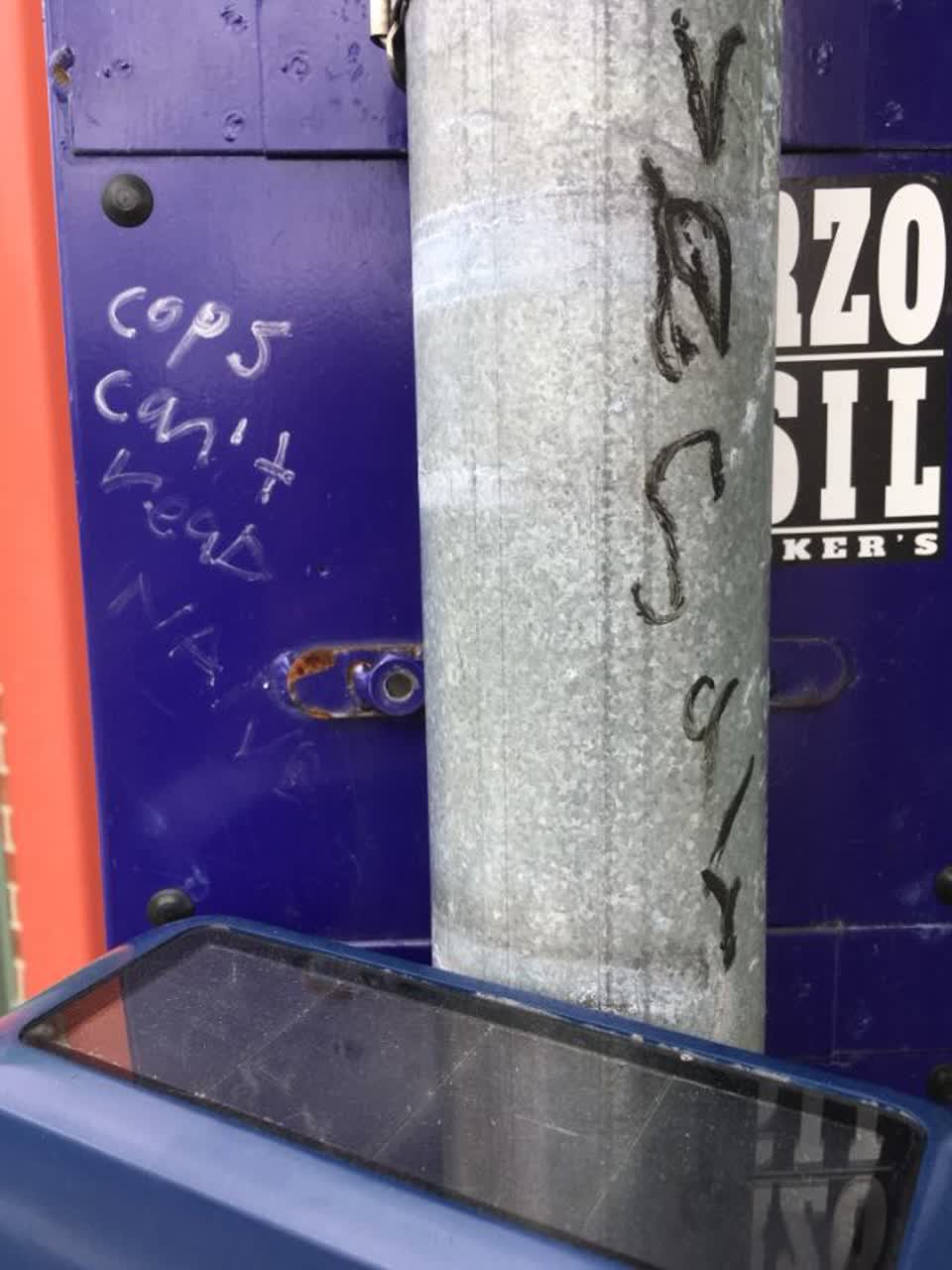 The photograph attached to this graffiti report