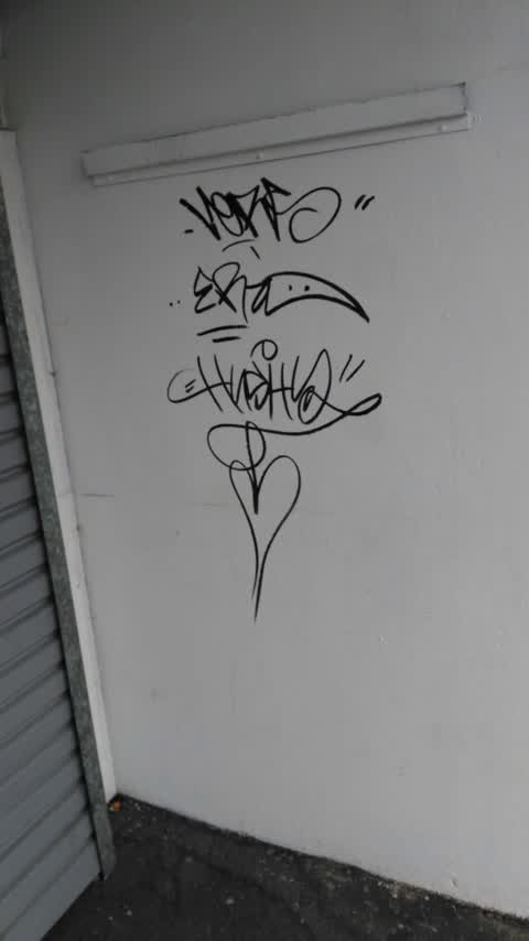 Graffiti, a report photo