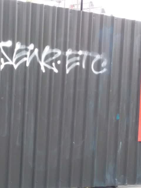 Graffiti, a report photo