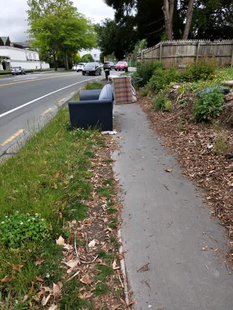 Rubbish/Recycling, a report photo