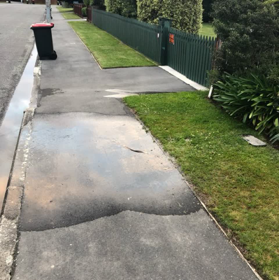 The photograph attached to this water supply report