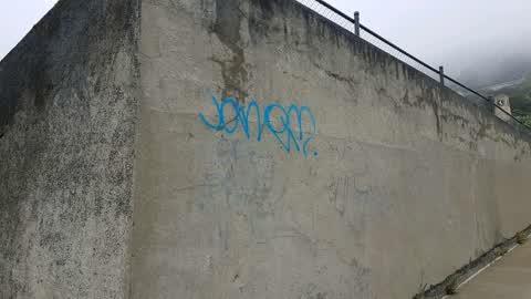 Graffiti, a report photo