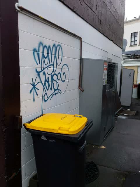 Graffiti, a report photo
