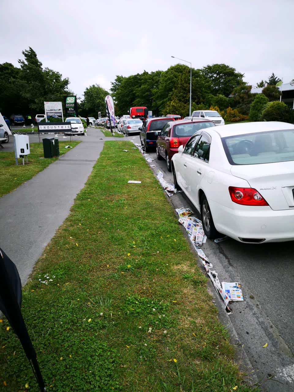 The photograph attached to this roading/streets report