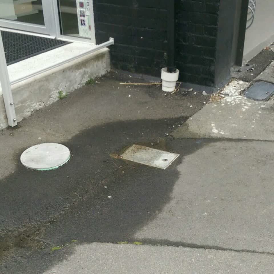 The photograph attached to this water supply report