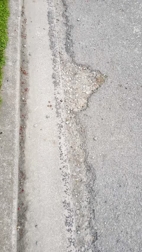 Roading/Streets, a report photo