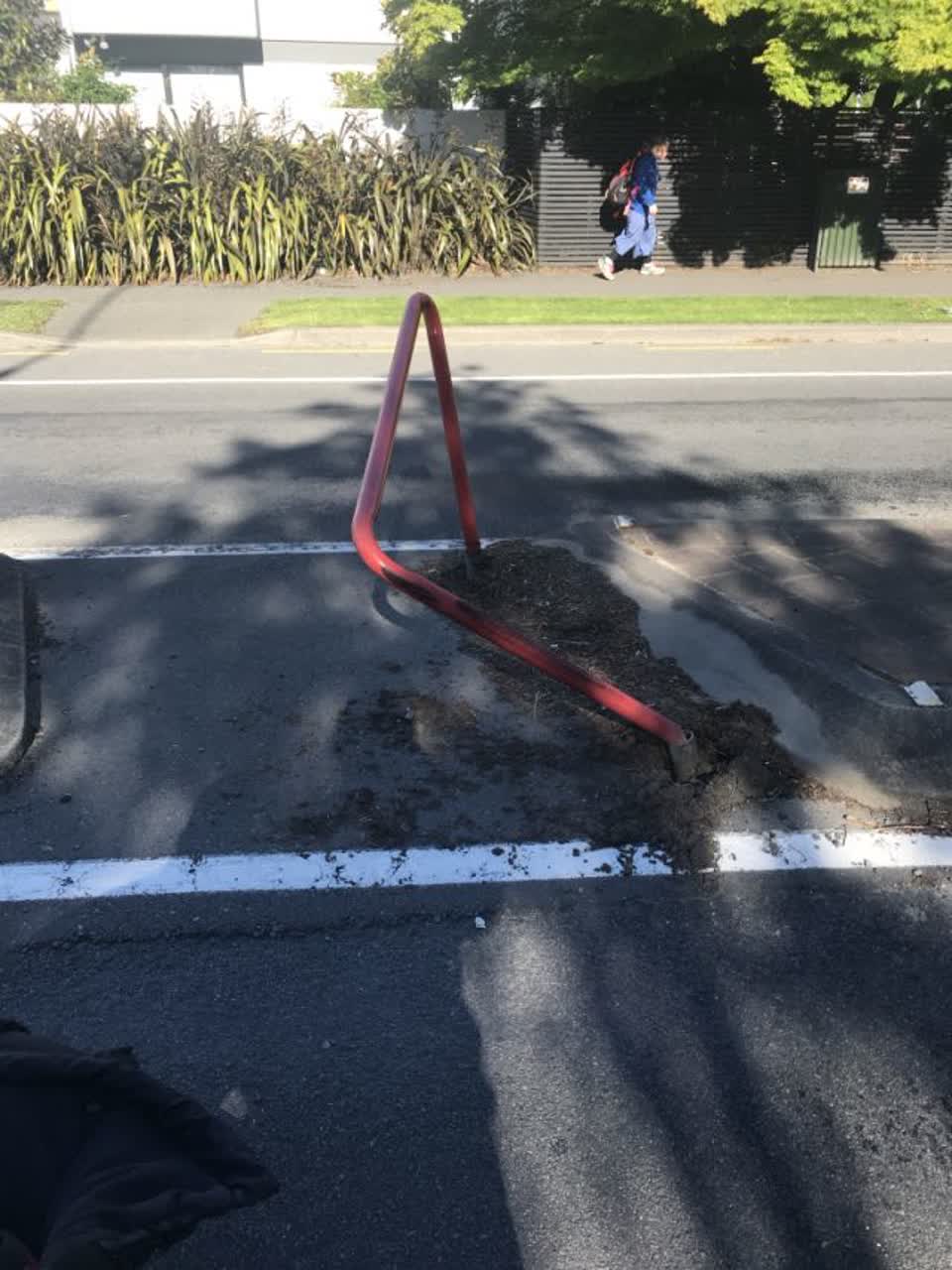 The photograph attached to this roading/streets report