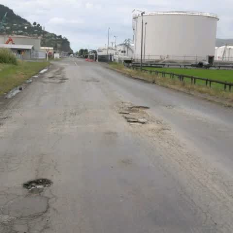 Roading/Streets, a report photo