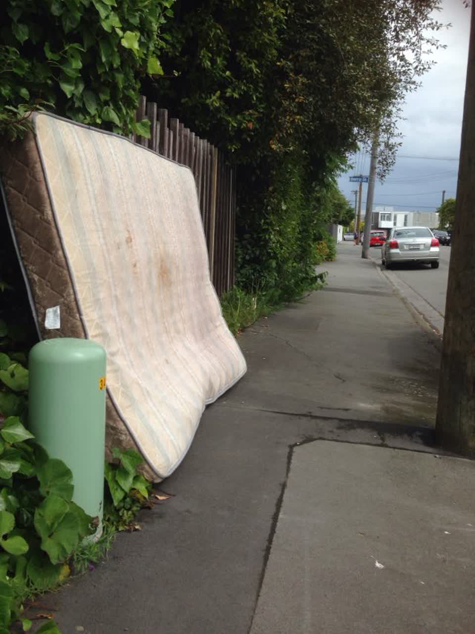 The photograph attached to this rubbish/recycling report