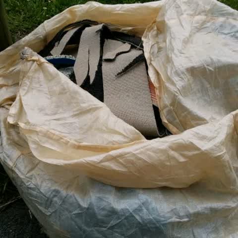 Rubbish/Recycling, a report photo