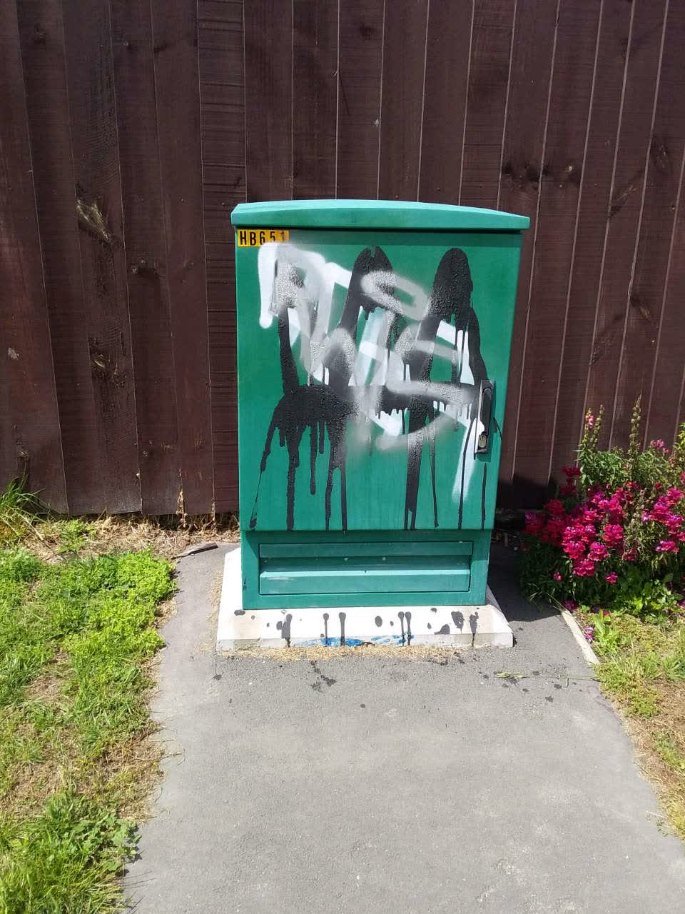 The photograph attached to this graffiti report