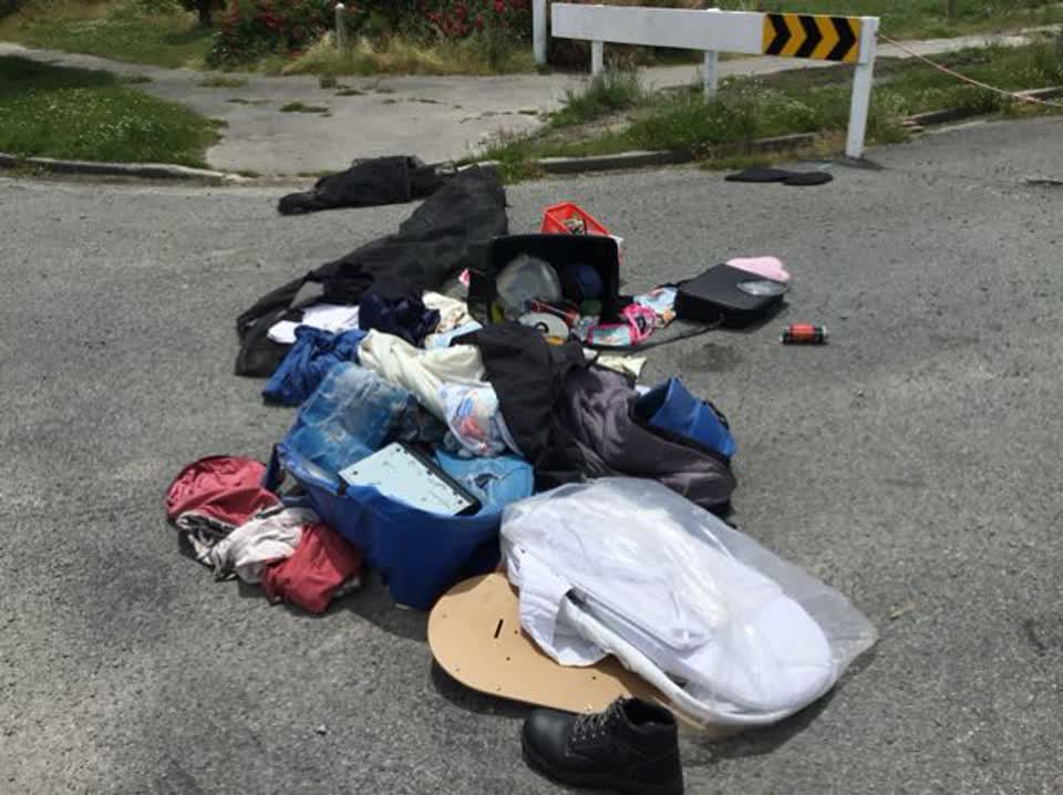 The photograph attached to this rubbish/recycling report