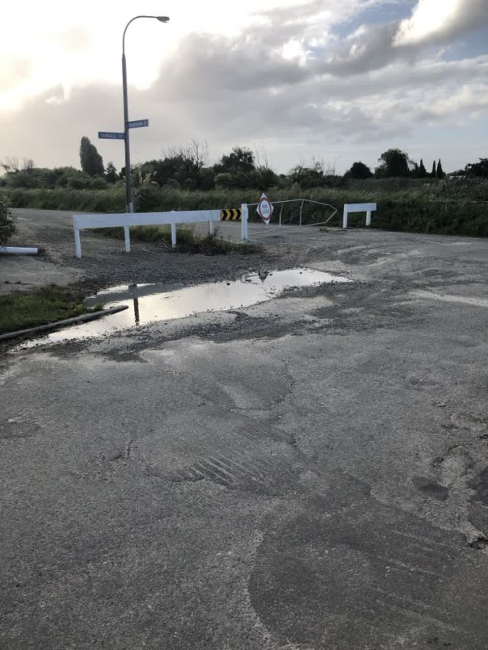 The photograph attached to this roading/streets report