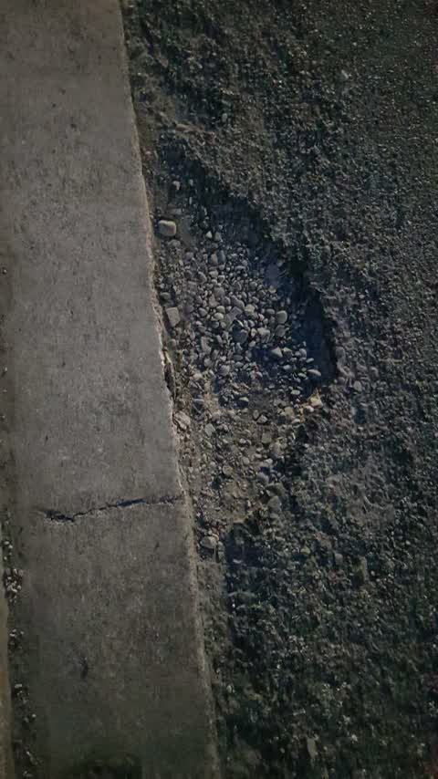 Roading/Streets, a report photo