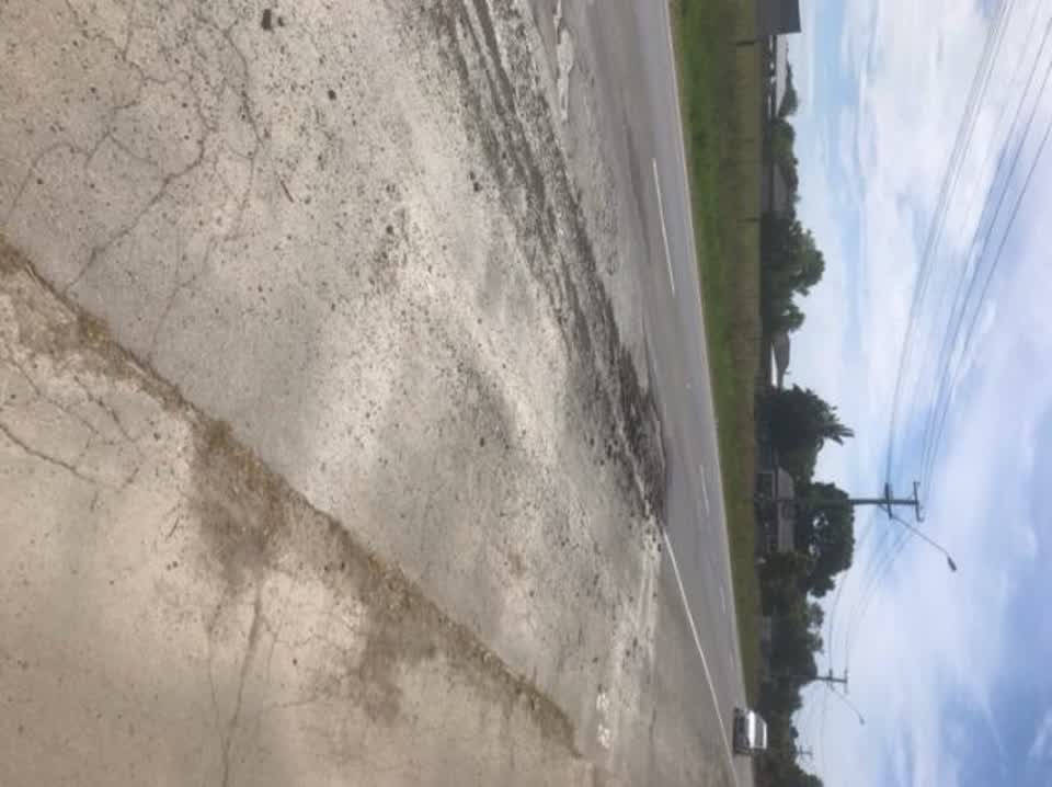 The photograph attached to this roading/streets report