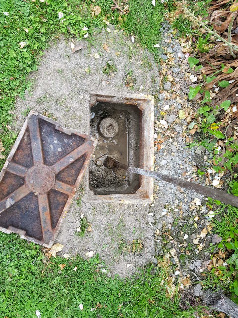 The photograph attached to this water supply report