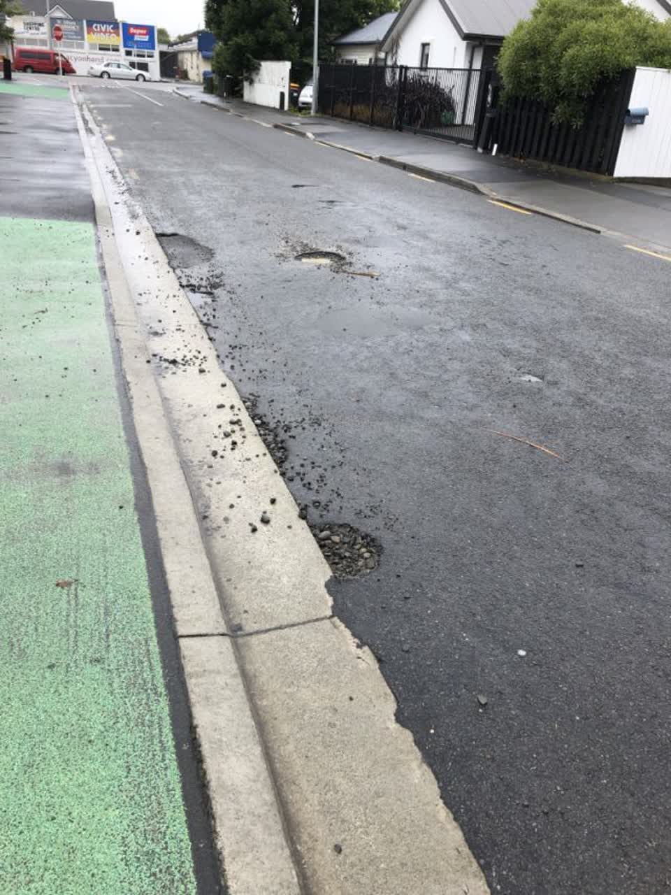 The photograph attached to this roading/streets report