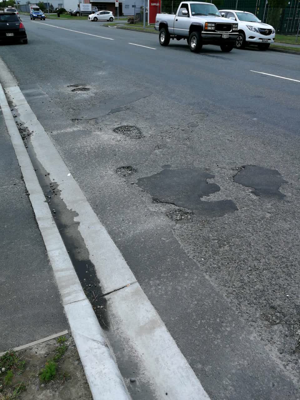 The photograph attached to this roading/streets report