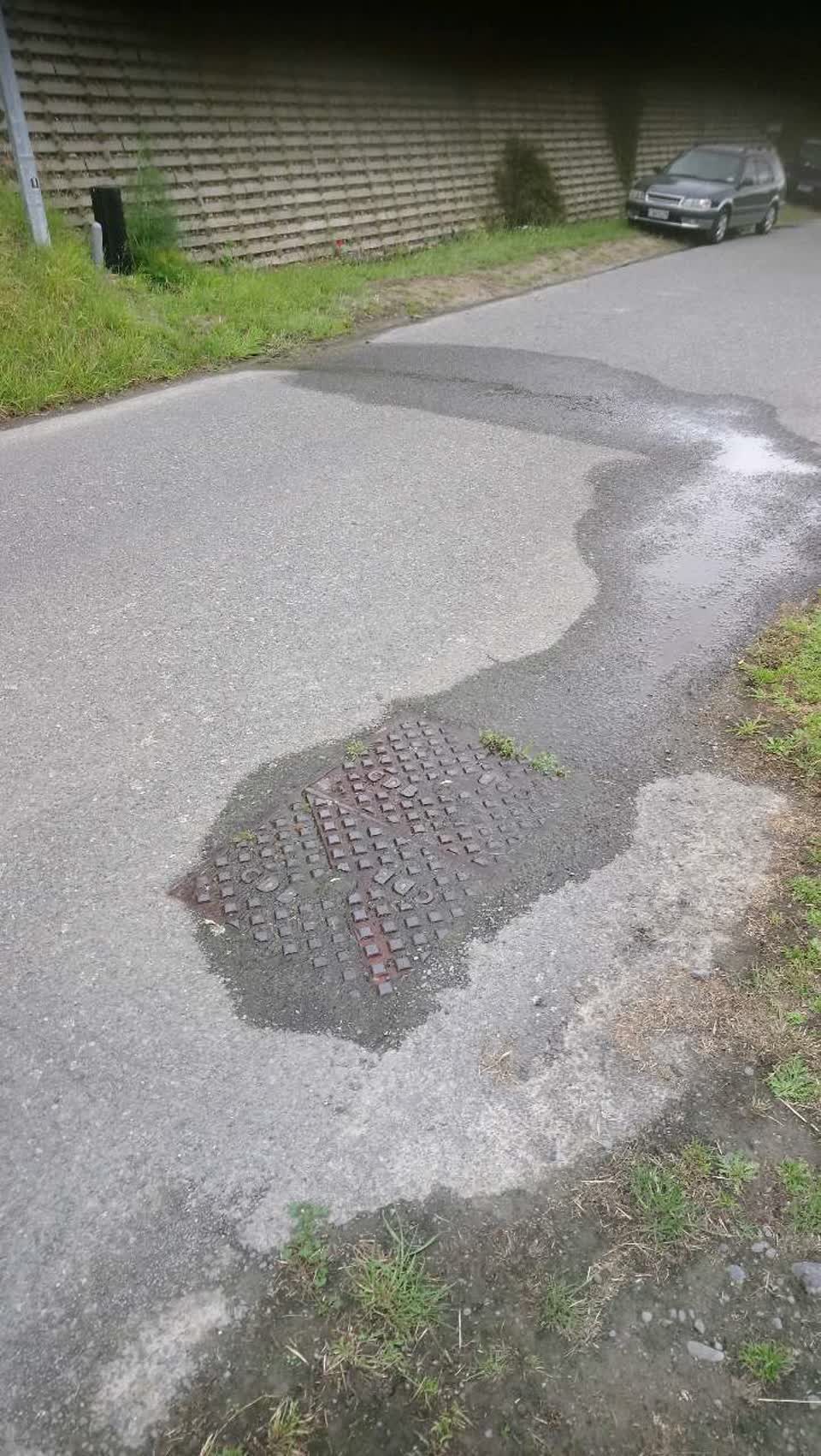 The photograph attached to this water supply report
