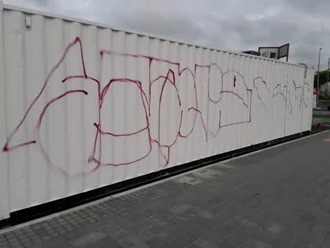 Graffiti, a report photo
