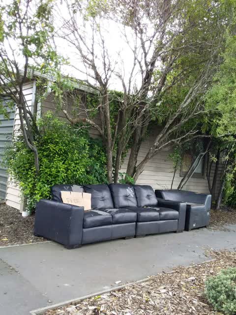 Rubbish/Recycling, a report photo