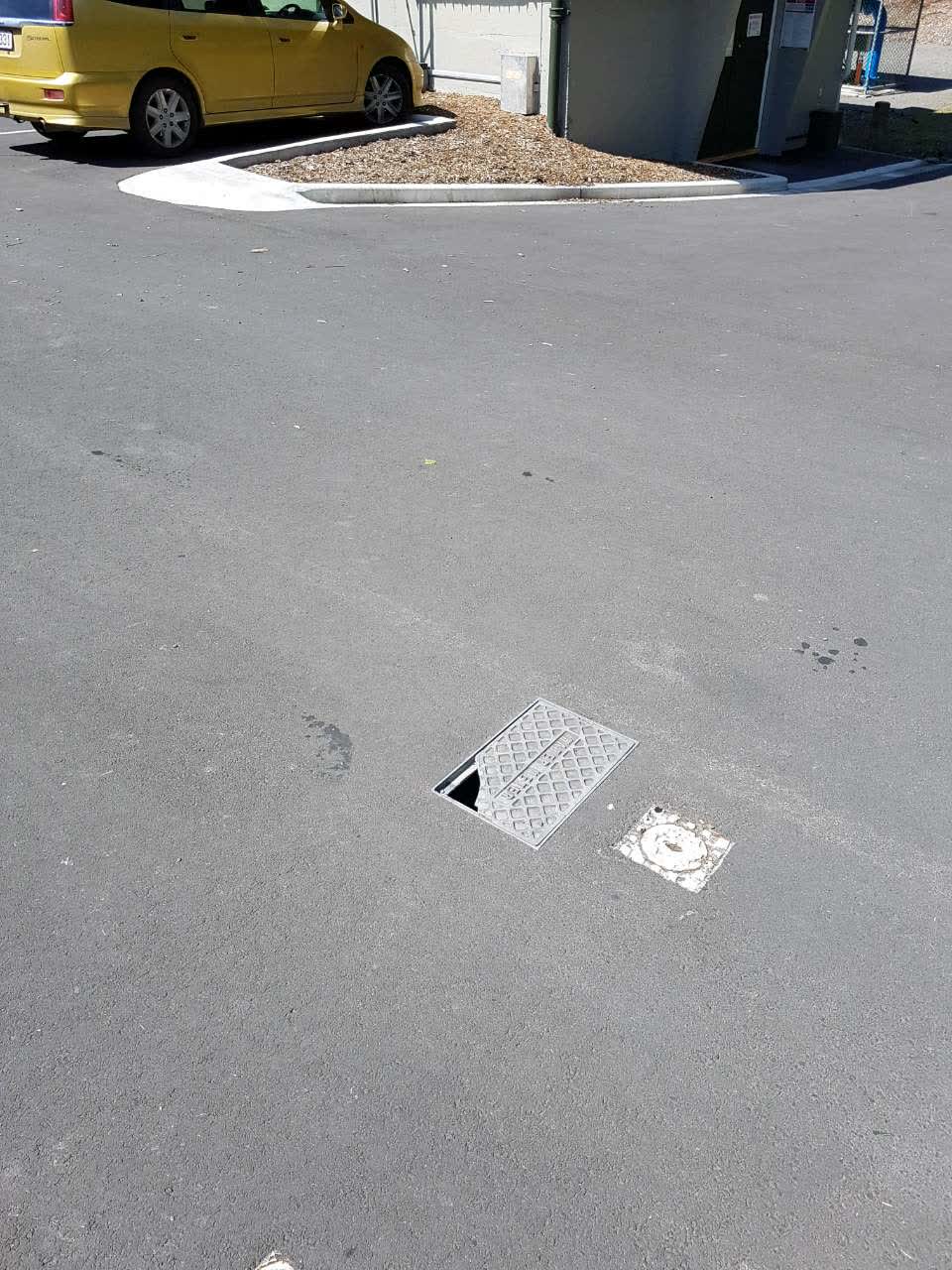 The photograph attached to this water supply report