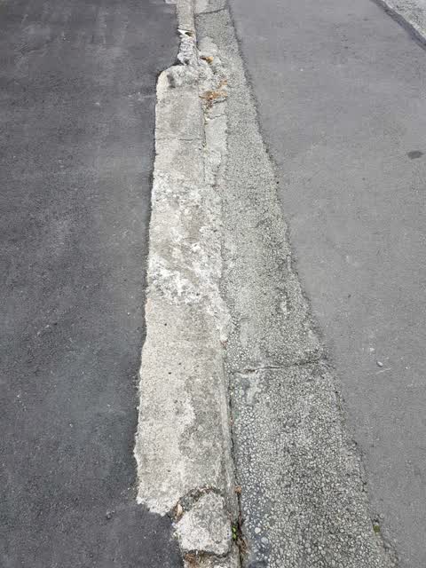 Roading/Streets, a report photo