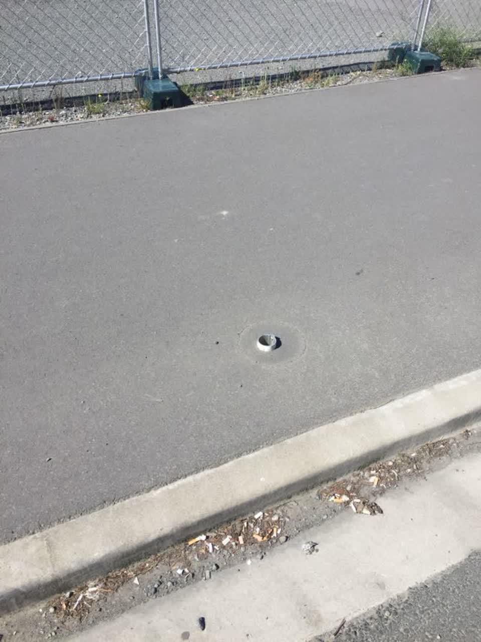 The photograph attached to this roading/streets report