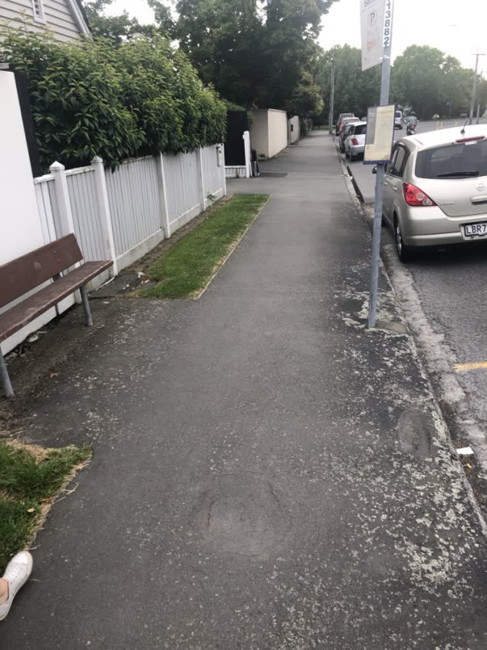 The photograph attached to this roading/streets report