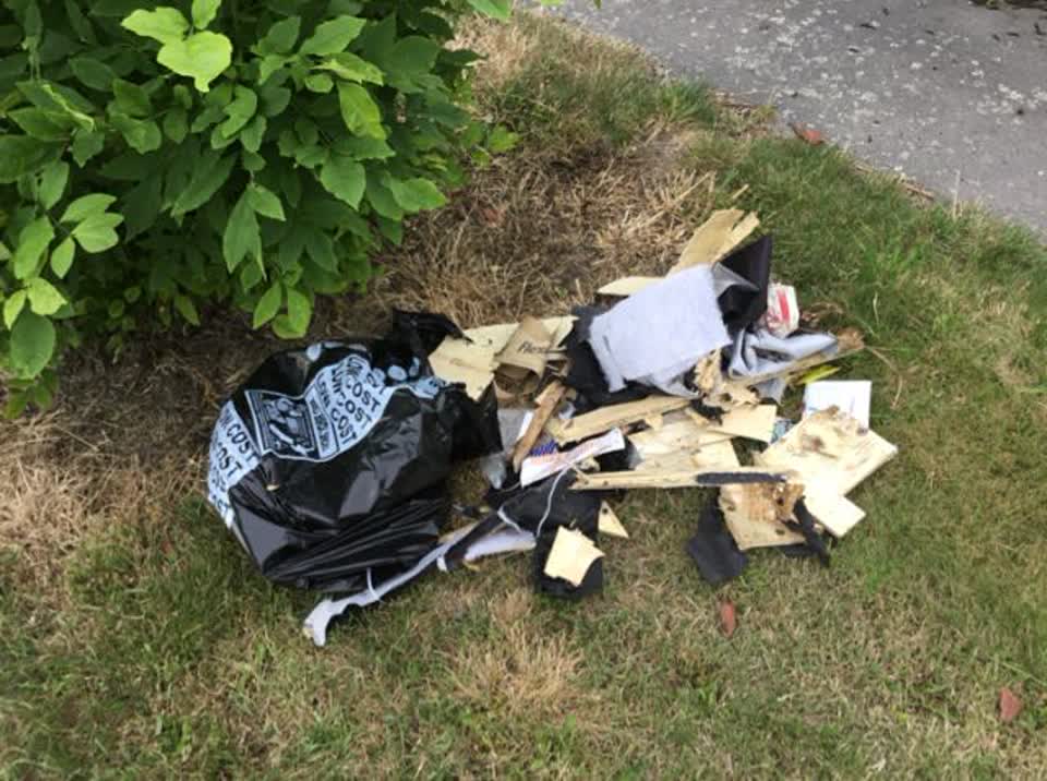 The photograph attached to this rubbish/recycling report