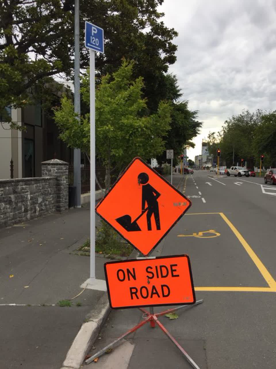 The photograph attached to this roading/streets report