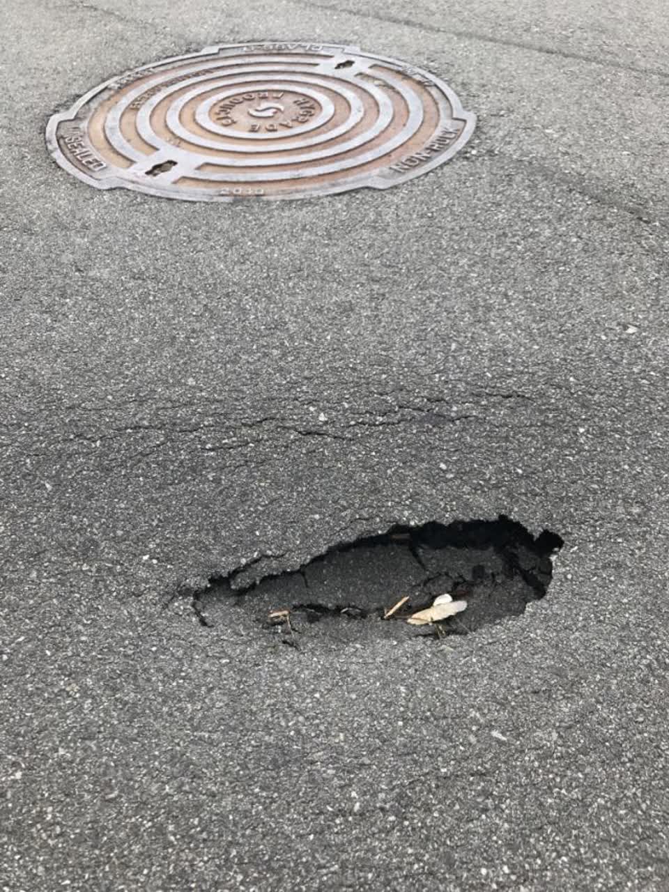 The photograph attached to this roading/streets report