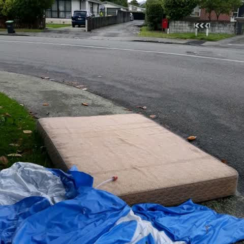 Rubbish/Recycling, a report photo