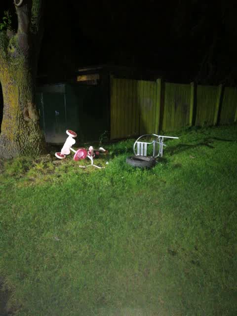 Rubbish/Recycling, a report photo