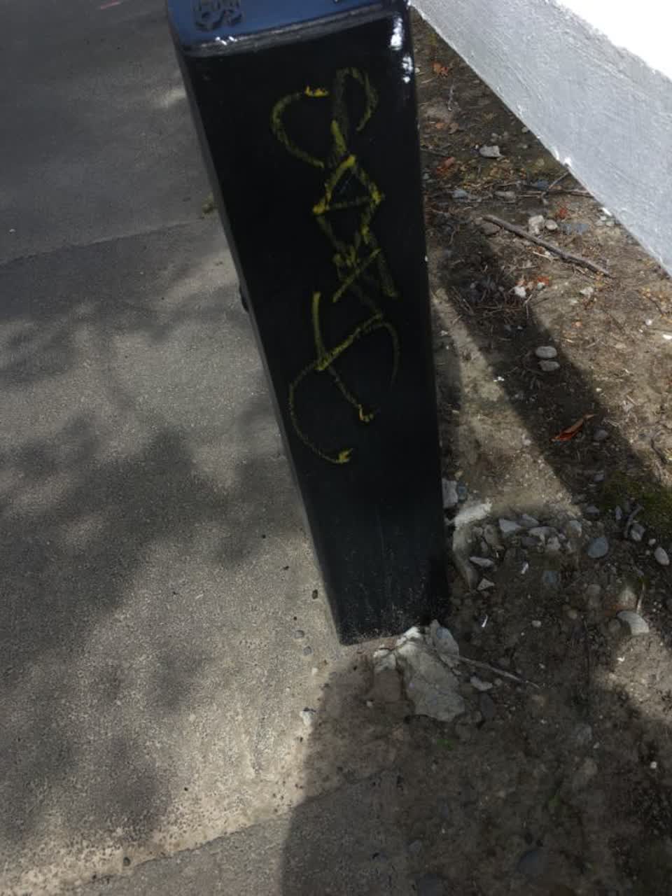 The photograph attached to this graffiti report