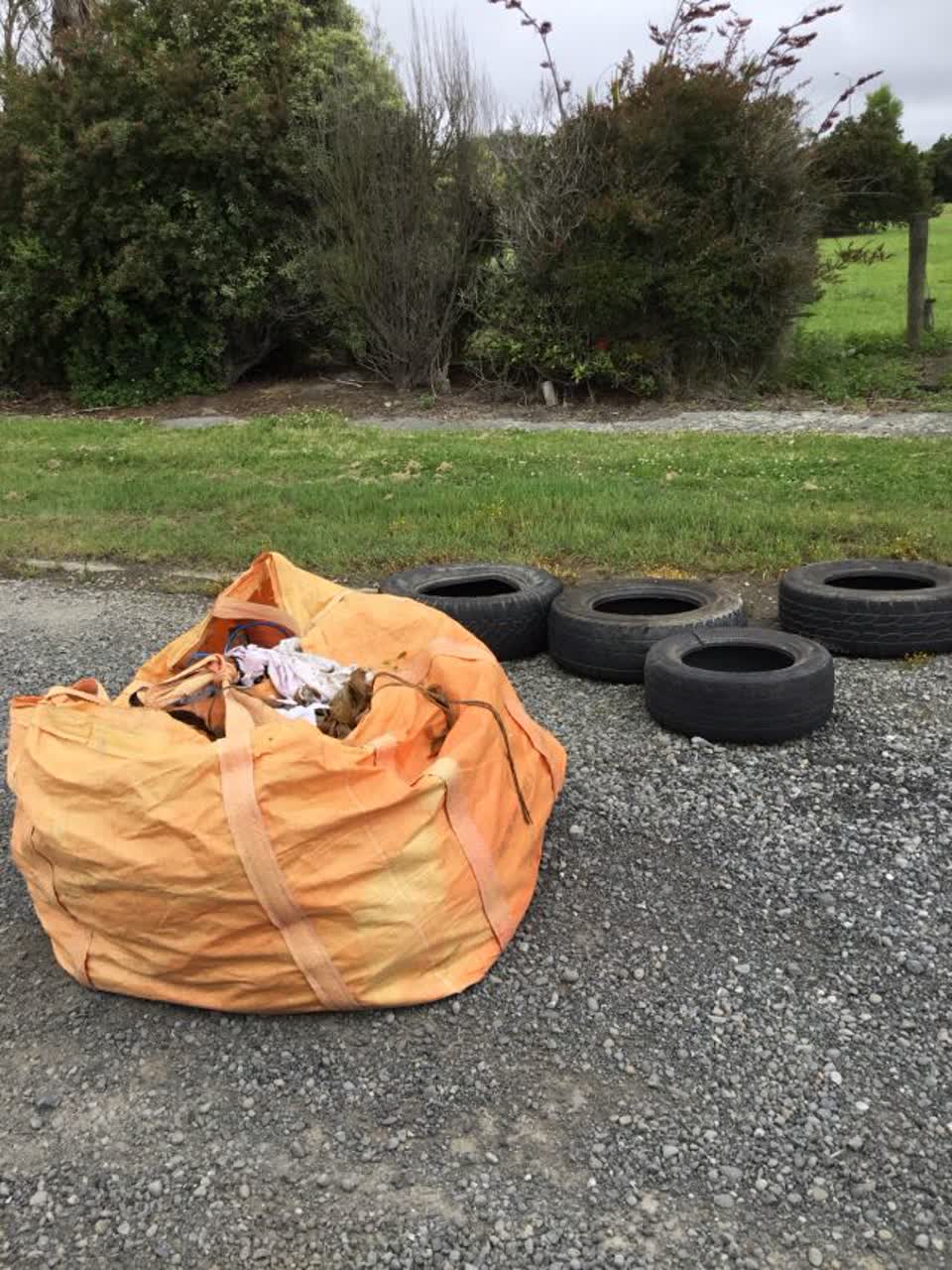 The photograph attached to this rubbish/recycling report