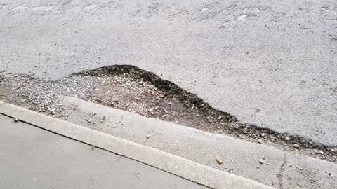 Roading/Streets, a report photo