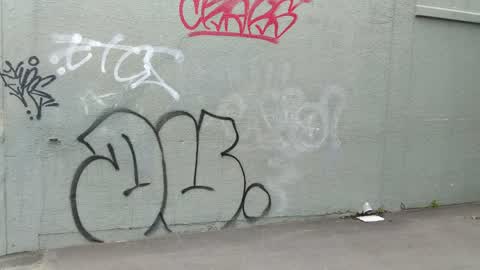 Graffiti, a report photo