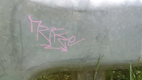 Graffiti, a report photo
