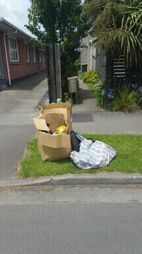 Rubbish/Recycling, a report photo
