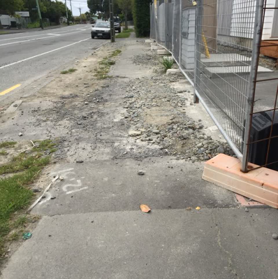 The photograph attached to this roading/streets report