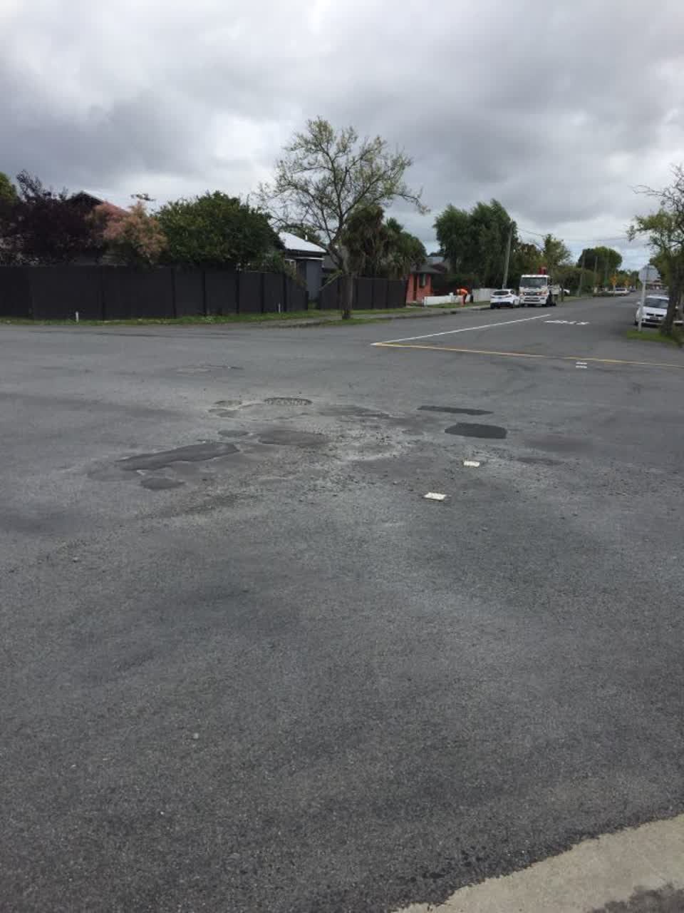 The photograph attached to this roading/streets report