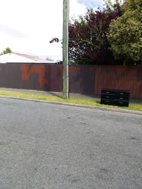 Rubbish/Recycling, a report photo