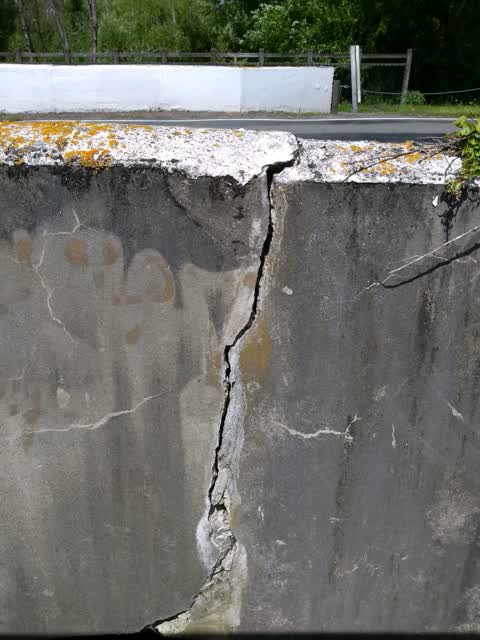Roading/Streets, a report photo