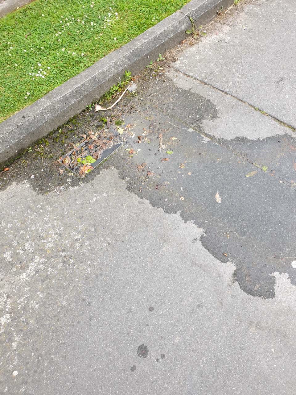 The photograph attached to this water supply report