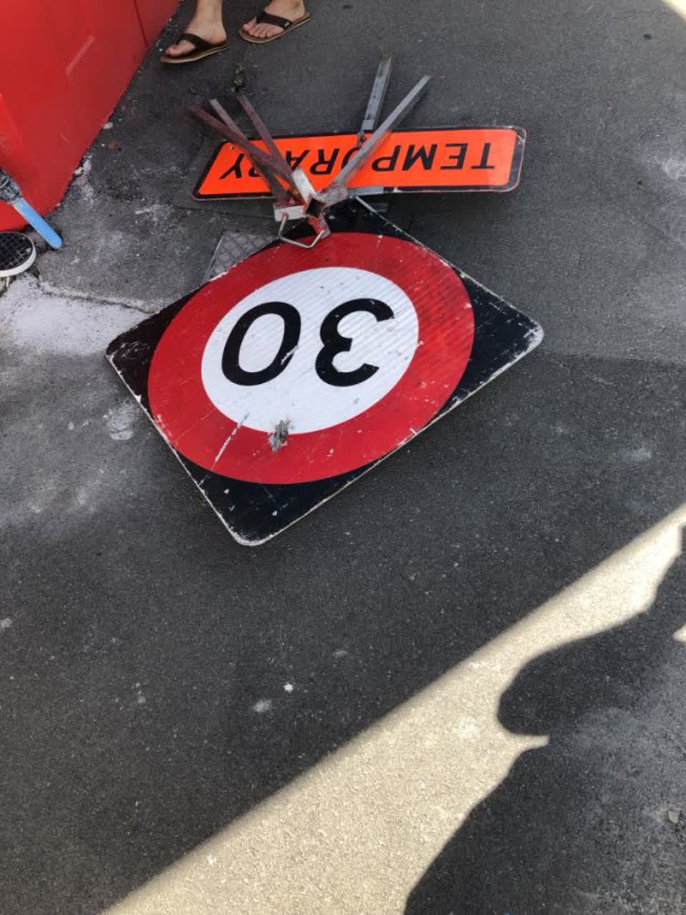 The photograph attached to this roading/streets report