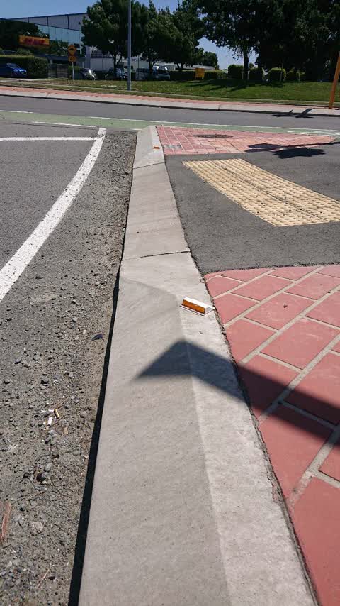 Roading/Streets, a report photo