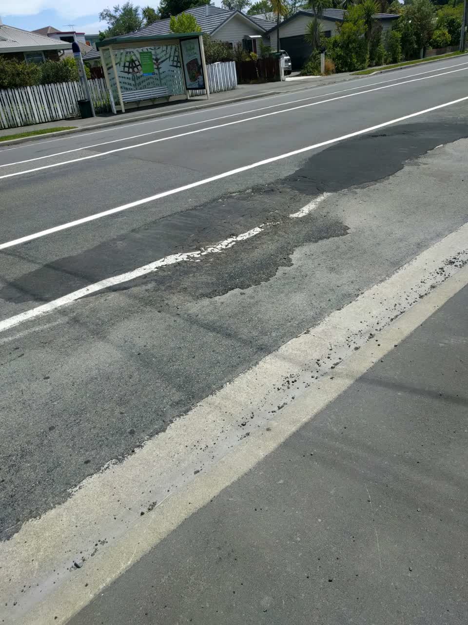 The photograph attached to this roading/streets report
